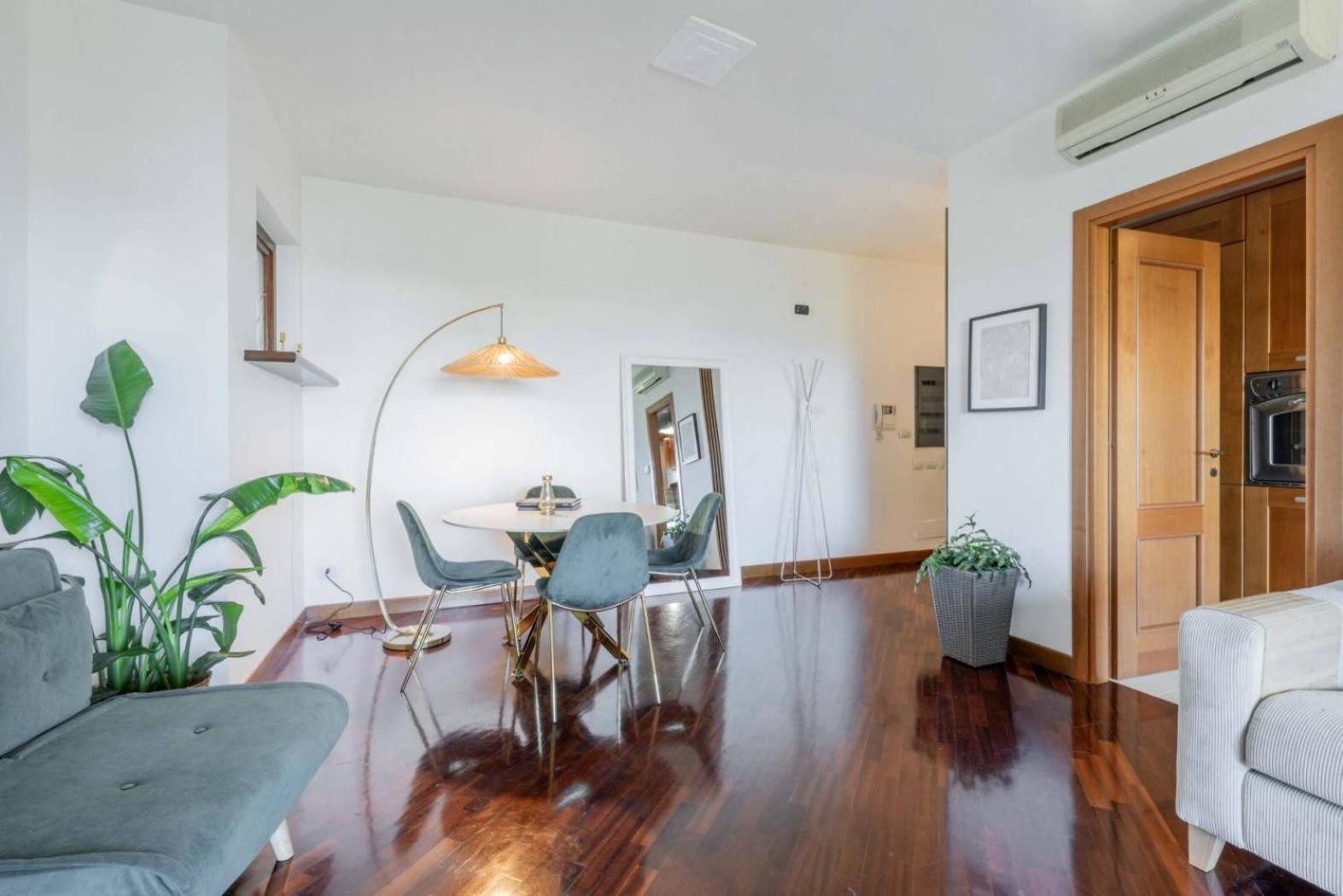 Luxury Boutique Apartment Fiumicino Exterior photo